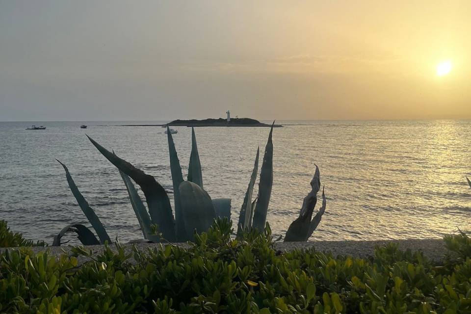 Private Islet Leucosia