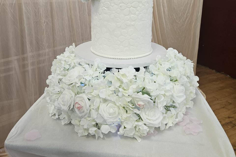 2 tier floral cake