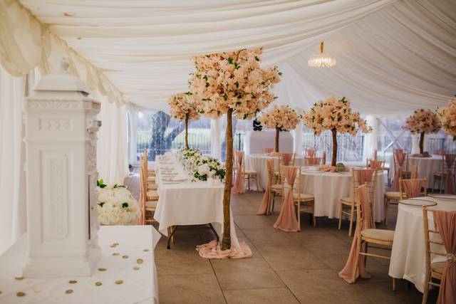 Top Table and Decor