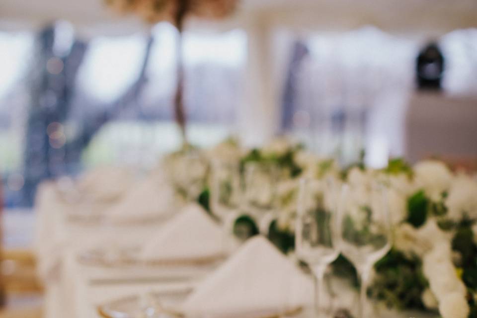 Crockery and Glass Arrangement