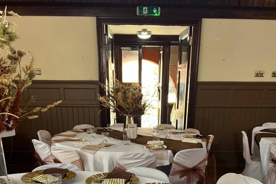 Dressed tables