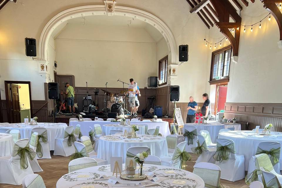 Dressed tables