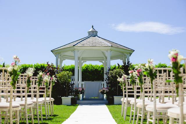 Outdoor ceremony