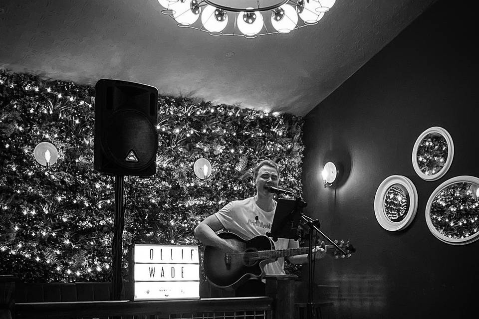 The Waterman's Arms 11