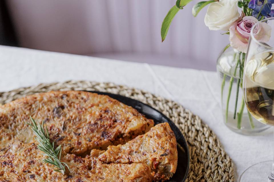 Tortilla with sun dried tomato