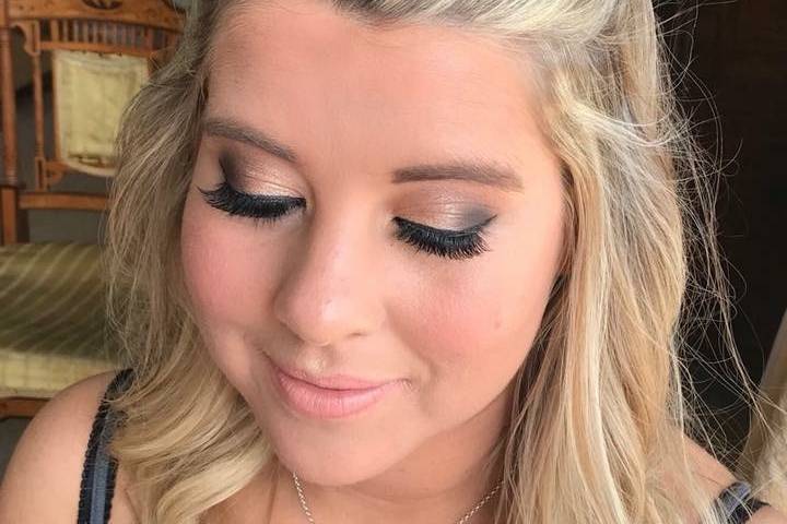 Bridesmaid makeup