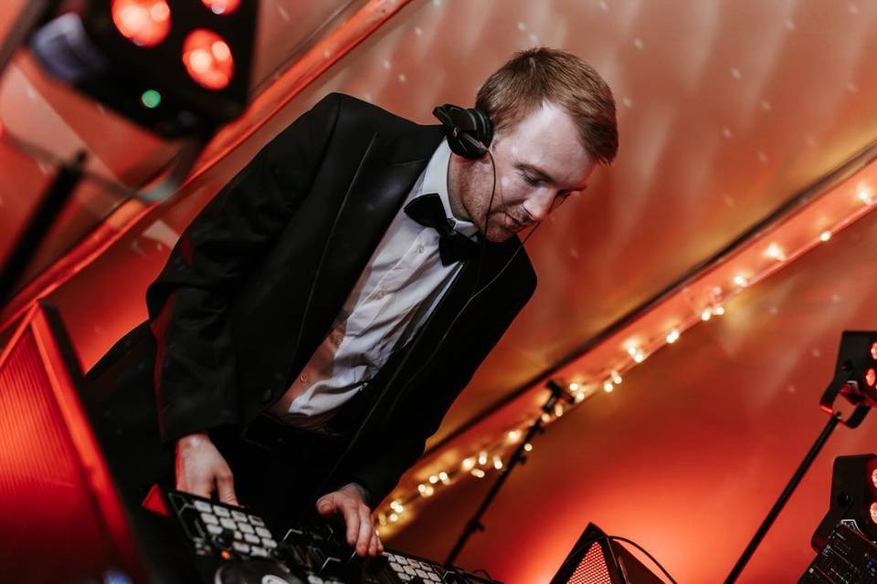 Our Live DJs