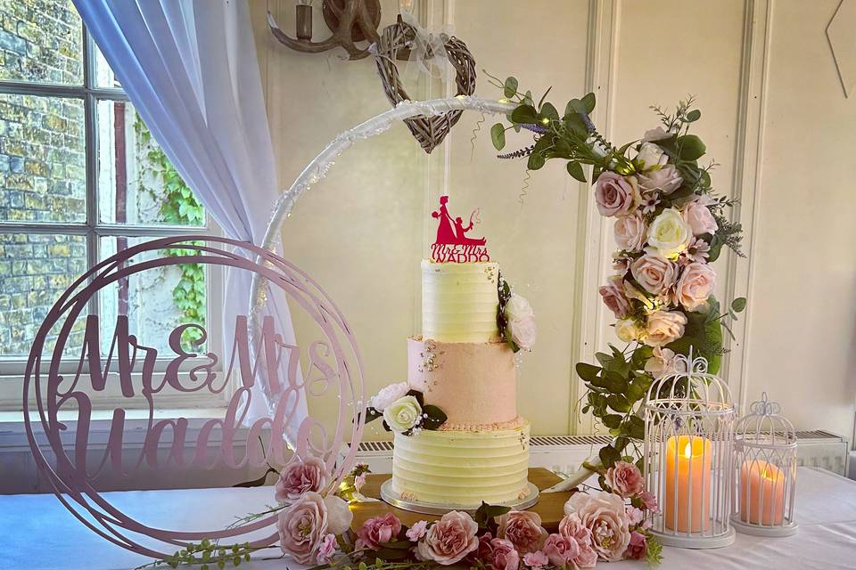 Floral cake hoop