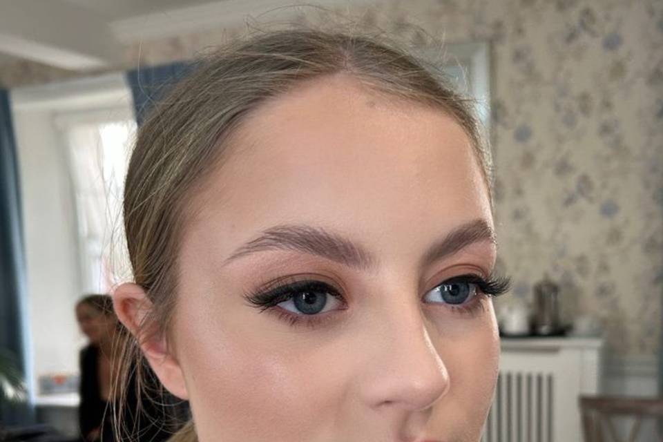 Soft smokey eye