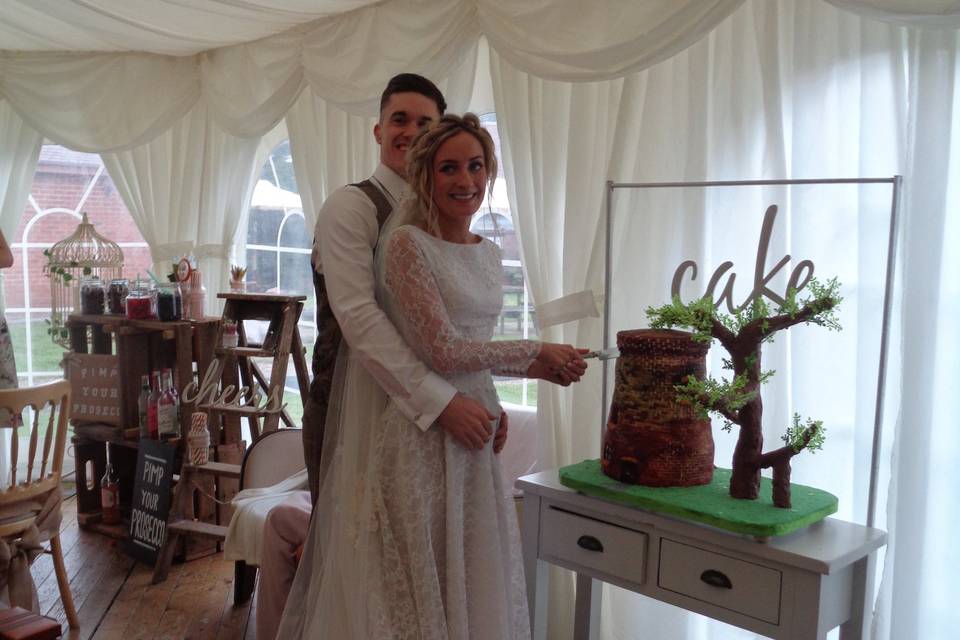 Cake cutting