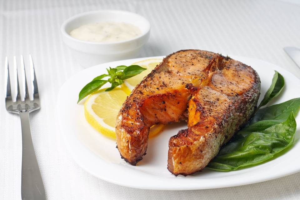 Grilled fish steak