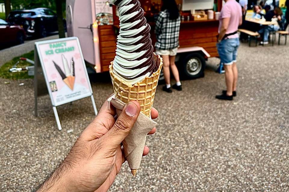 Twisted Ice Cream & Trailer