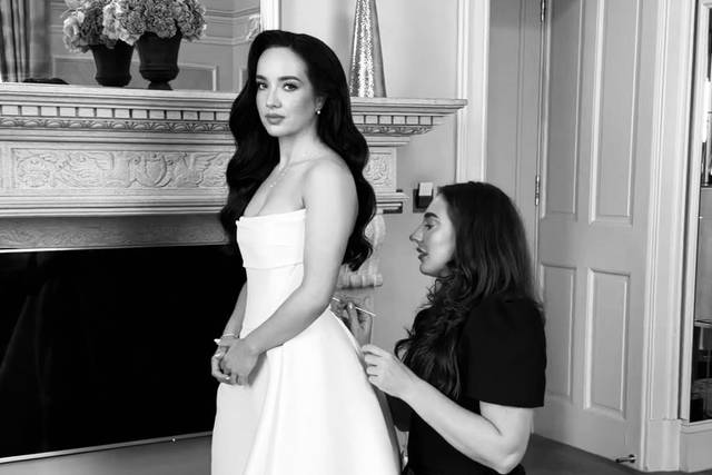 Chloe & beautiful bride Taylor