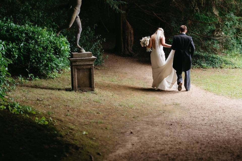 Couples Portraits at Rousham H