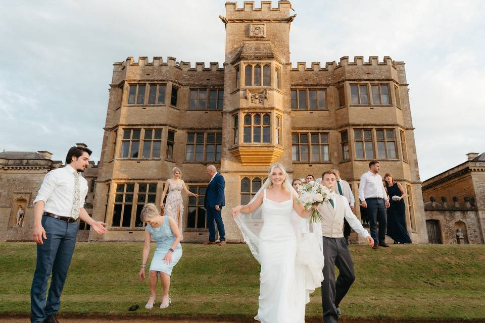 Couples Portraits at Rousham H