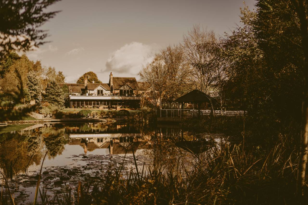 Moddershall Oaks Wedding Venue Nr Stone, Staffordshire | hitched.co.uk