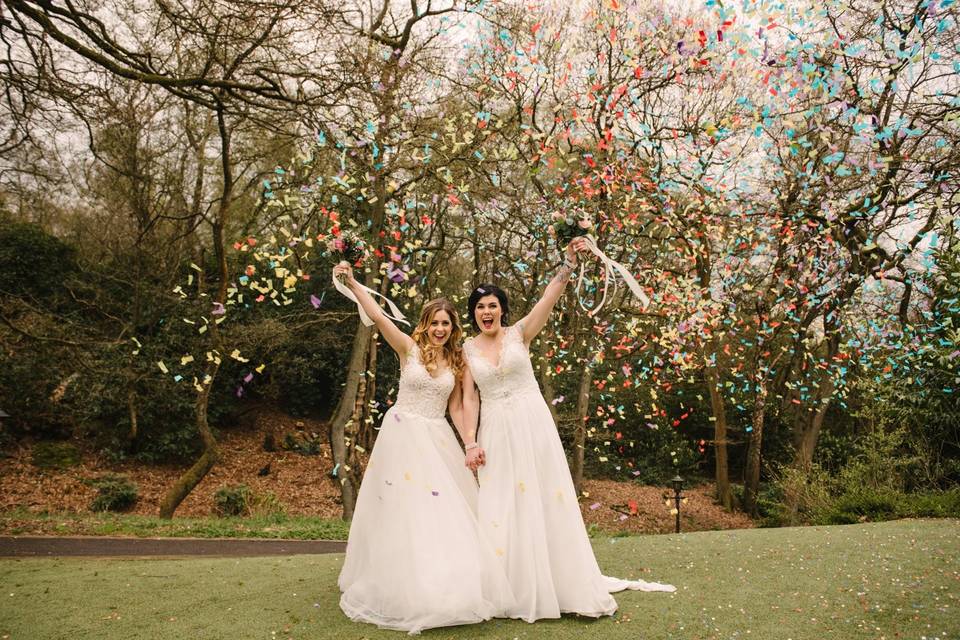 Mrs & Mrs Confetti Shot