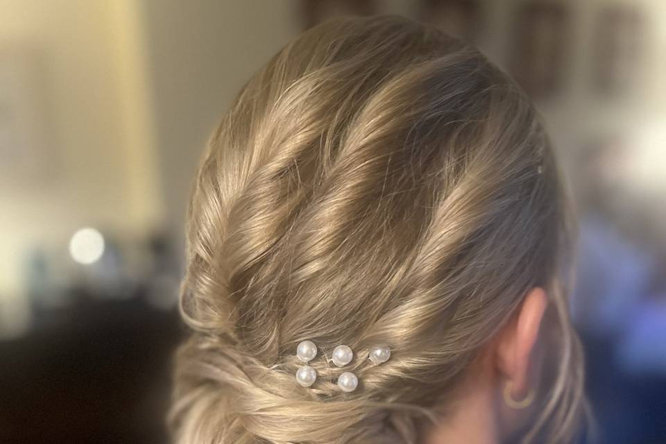 Claire Guy Bridal Hair and Makeup