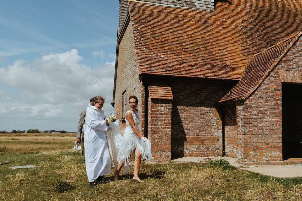 Barefoot Bride in Romney, Suss