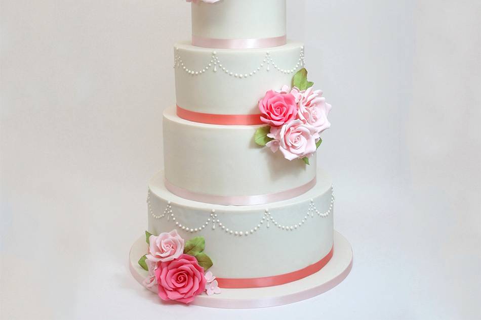 Ivory cake with roses
