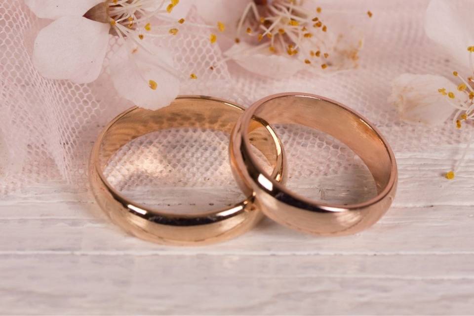 Wedding band for women