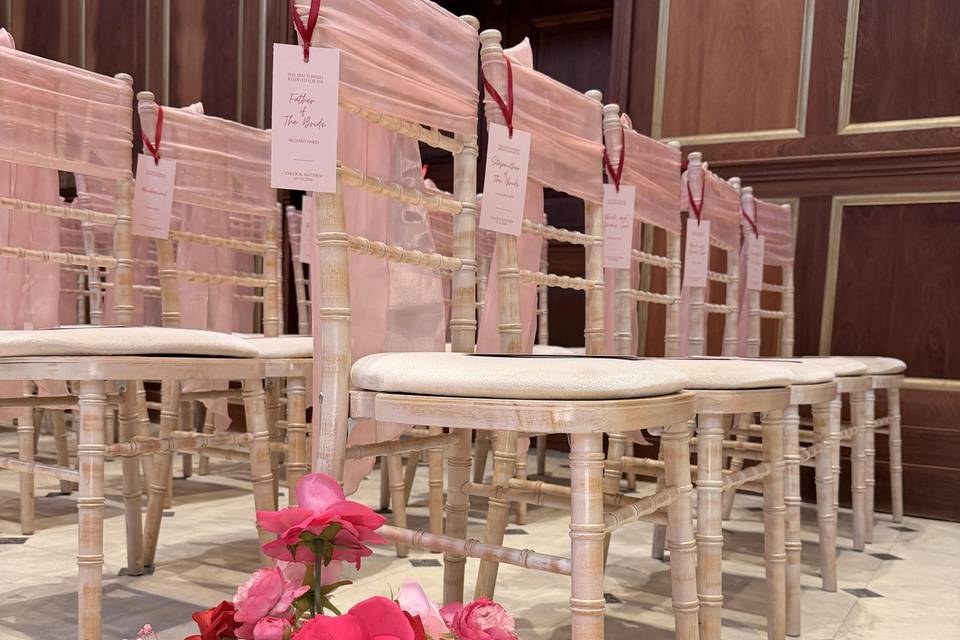 Aisle decor