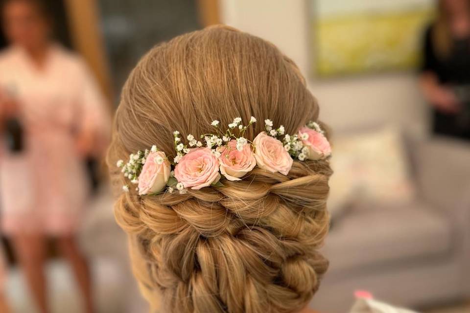 Bridal hair with fresh flowers