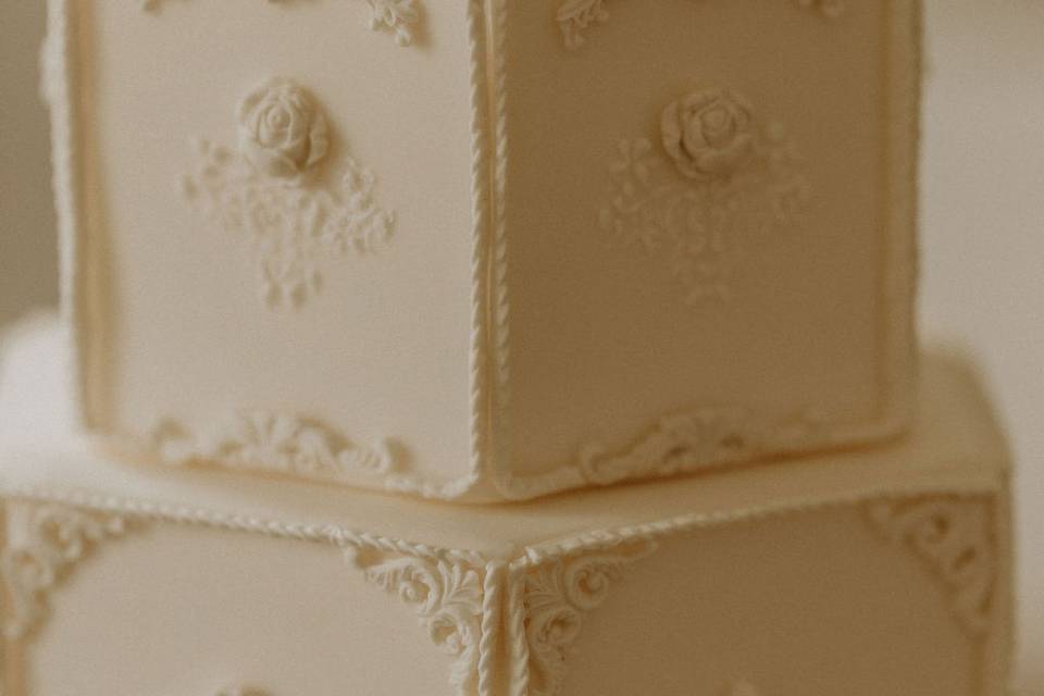 Bridgerton Style Wedding Cake