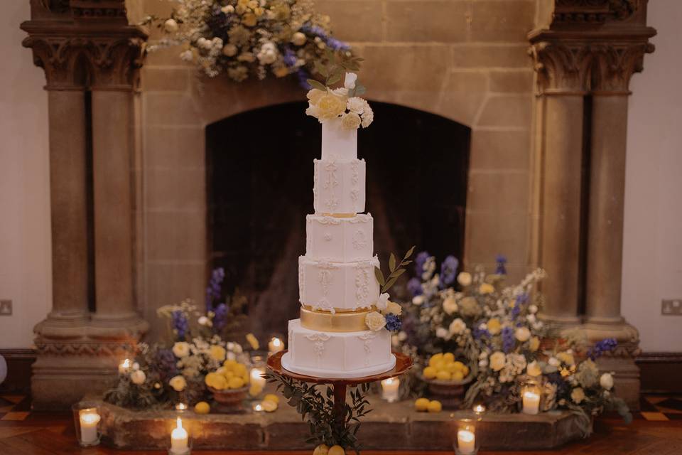 Baroque style wedding cake