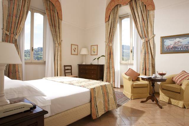 SUITE ROOM