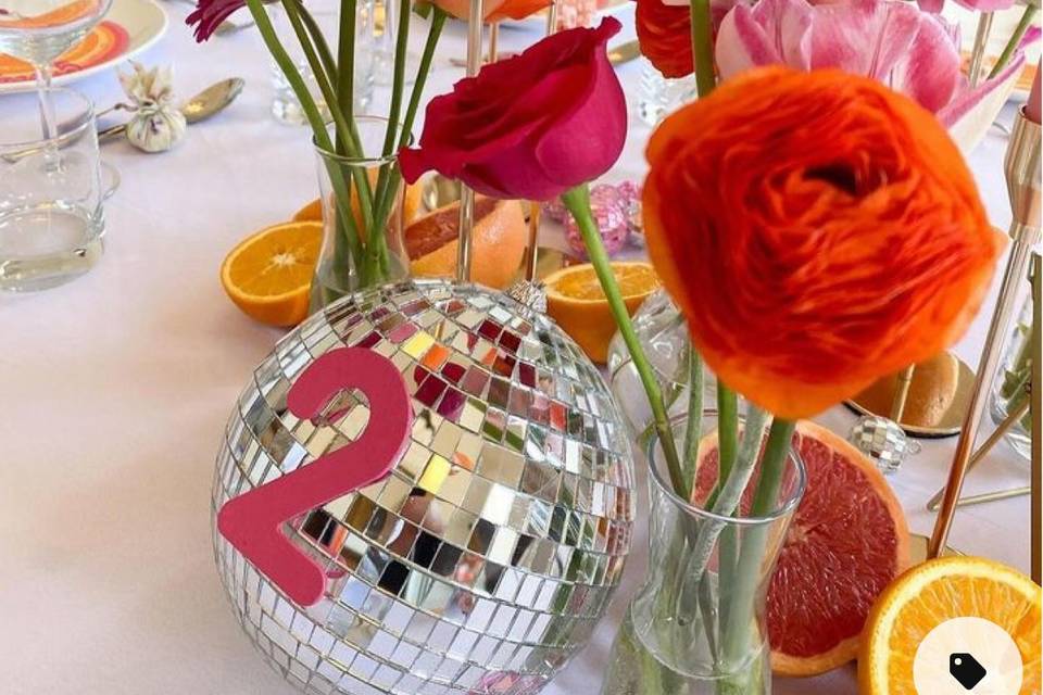 Orange and pink tablescape