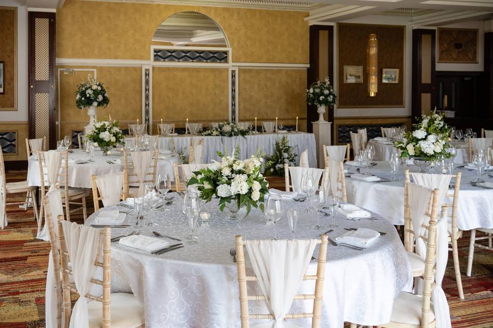 Wedding breakfast silks