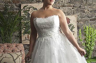 Callista Range for Brides with Curves1