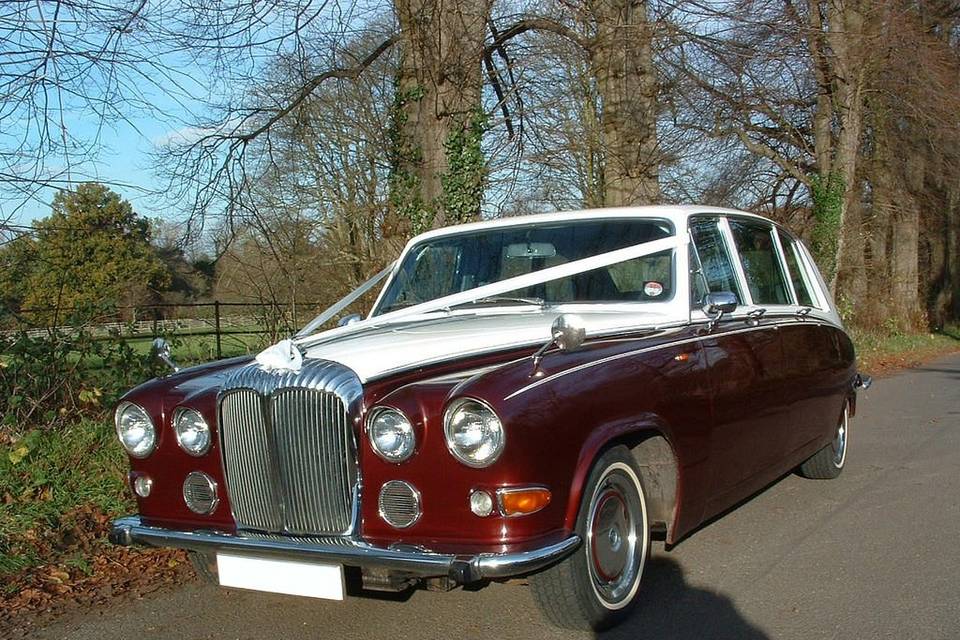 IVORY BARONESS IV - DAIMLER HIRE