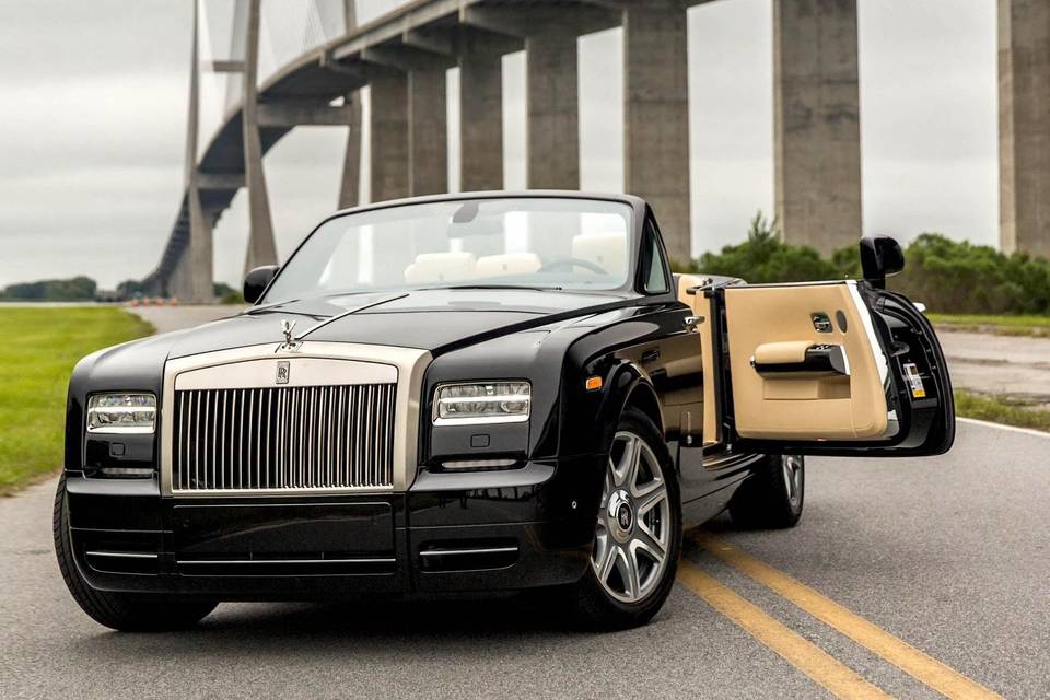 ROLLS ROYCE PHANTOM DROPHEAD COUPE HIRE