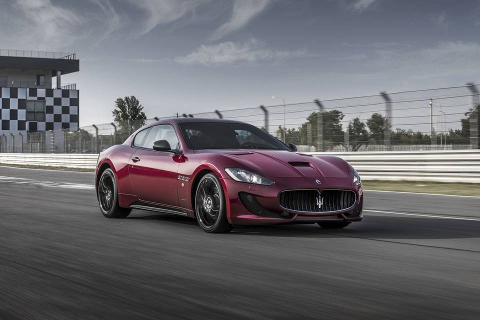 MASERATI GRANTURISMO HIRE