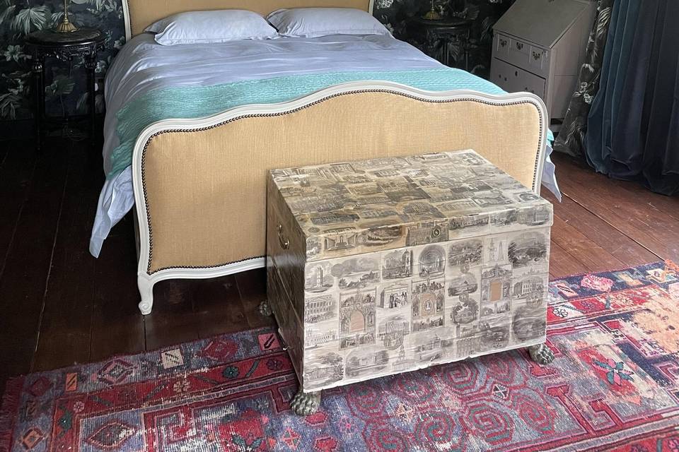 Bridal Suite/Master Bedroom