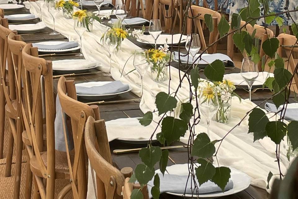 Linens and glassware to hire