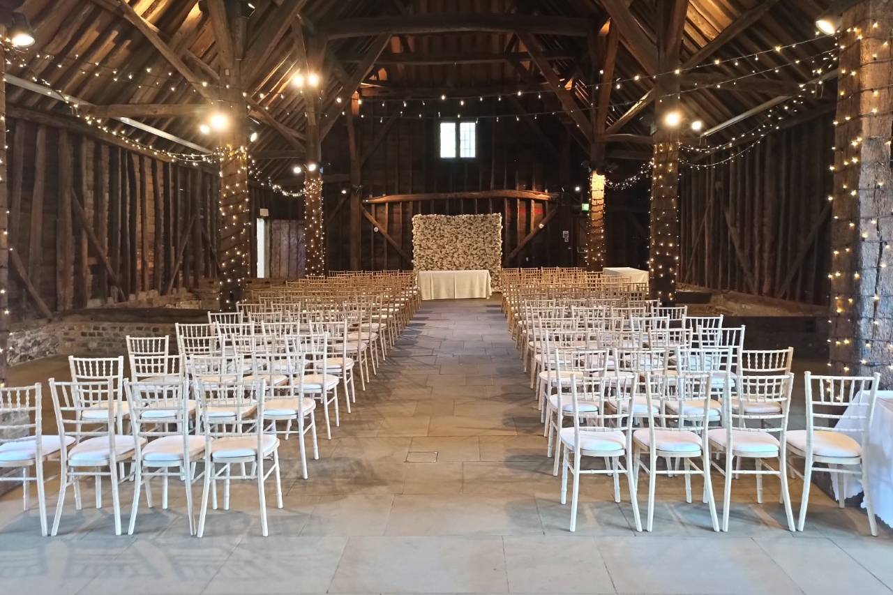 The Great Barn in Ruislip, Middlesex - Updated prices | hitched.co.uk