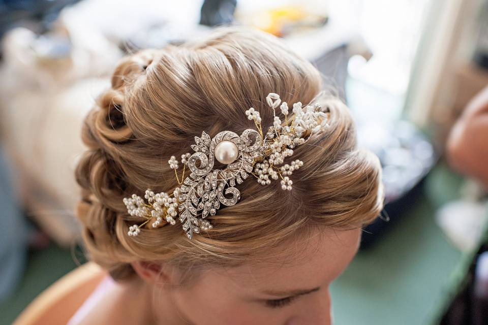 Curls with side tiara