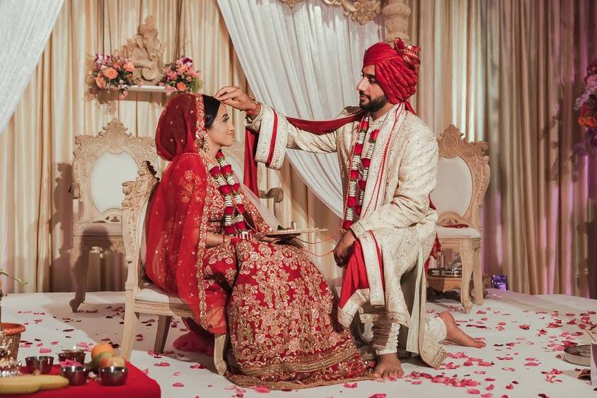 Sindur rasam hindi wedding