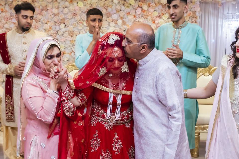 Bidai at pakistani wedding