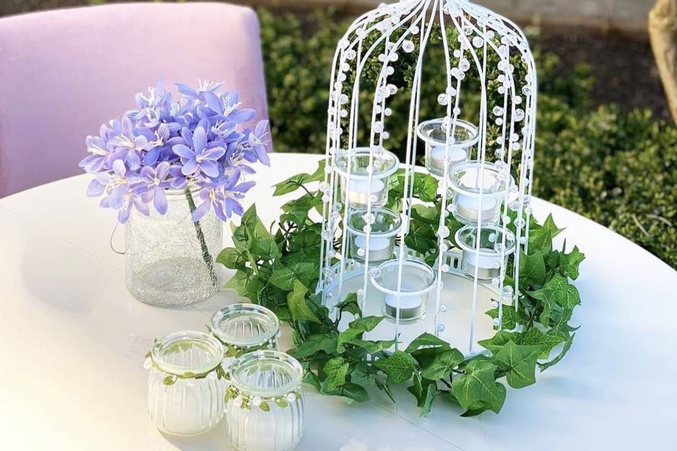 Small table centrepieces