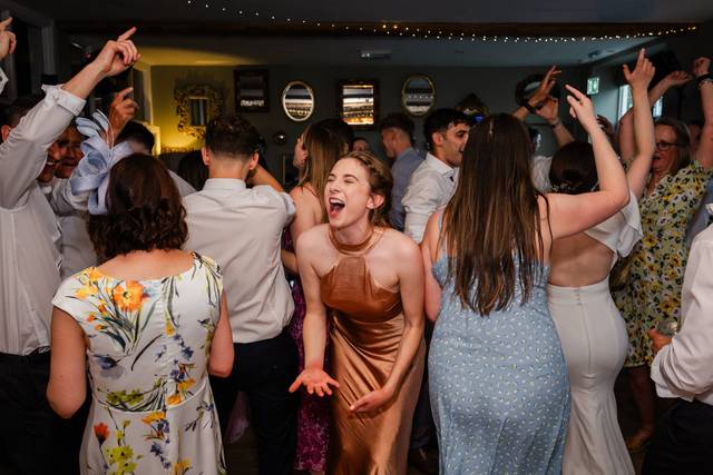 Dancing Guests