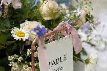 Acrylic table numbers