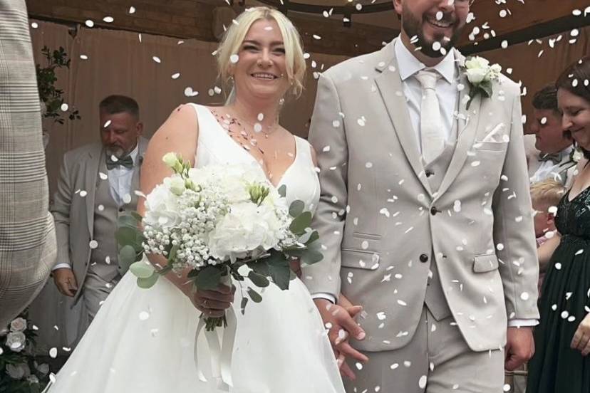 White hydrangea and lizzy