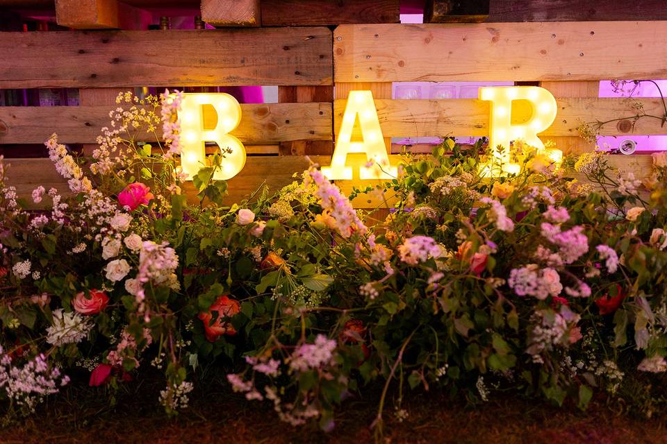 Bar Flowers