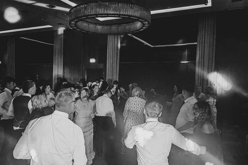 DJ Henry Doc Weddings