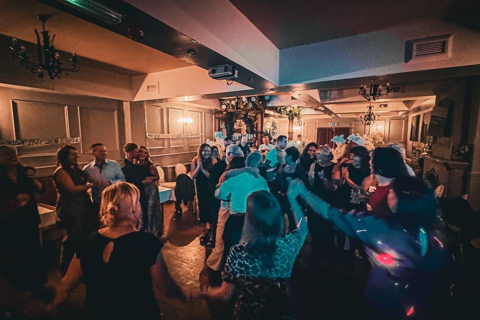 DJ Henry Doc Weddings