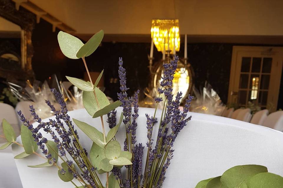 Golden Fleece Hotel